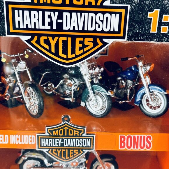 Harley Davidson 7 Piece Collectible 95th Anniversary Edition Die Cast set 1:18 - Picture 2 of 10